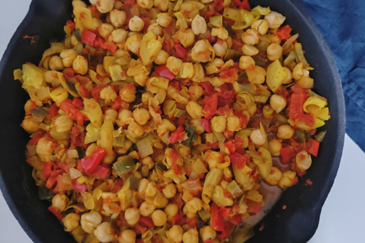 one pot stovetop chickpeas and vegetables recipe