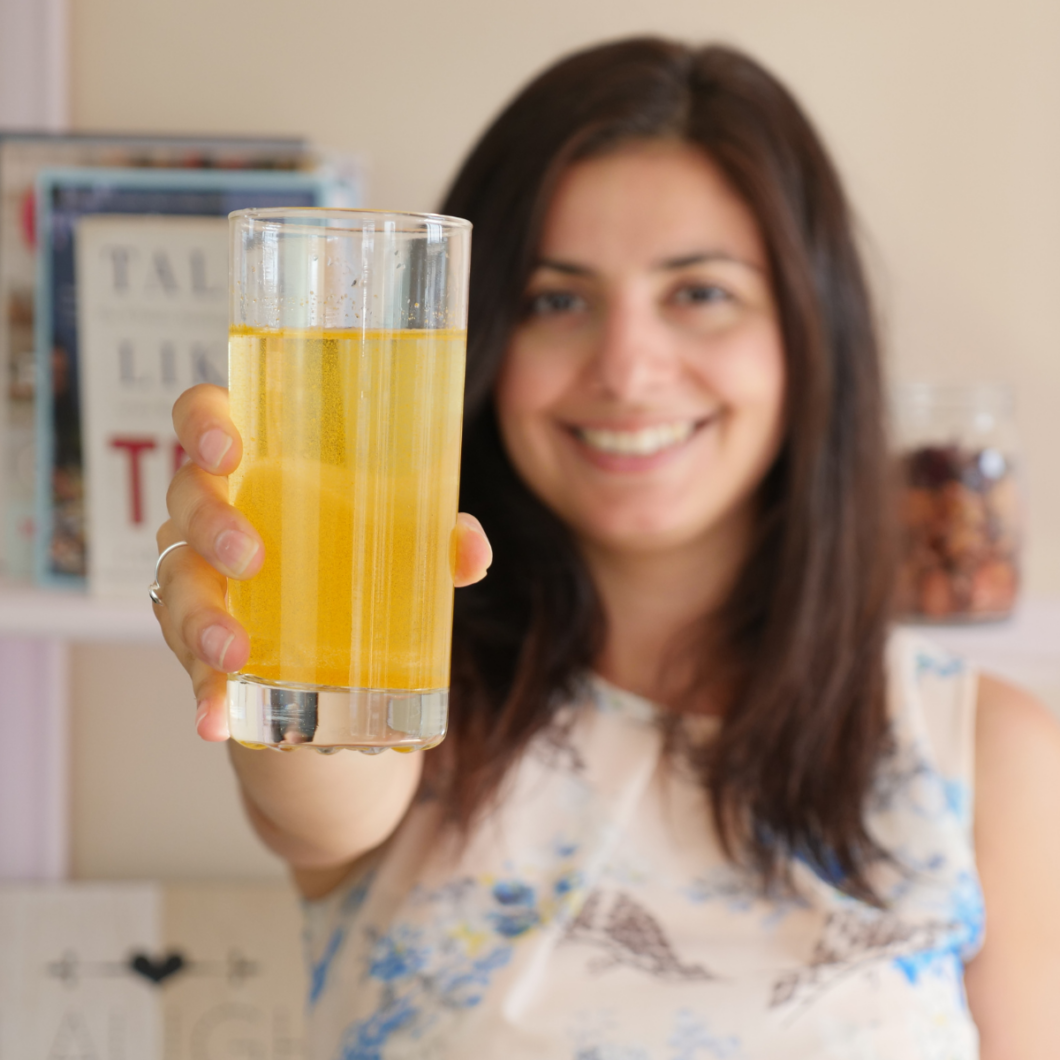 Turmeric and Apple Cider Vinegar Morning Tonic