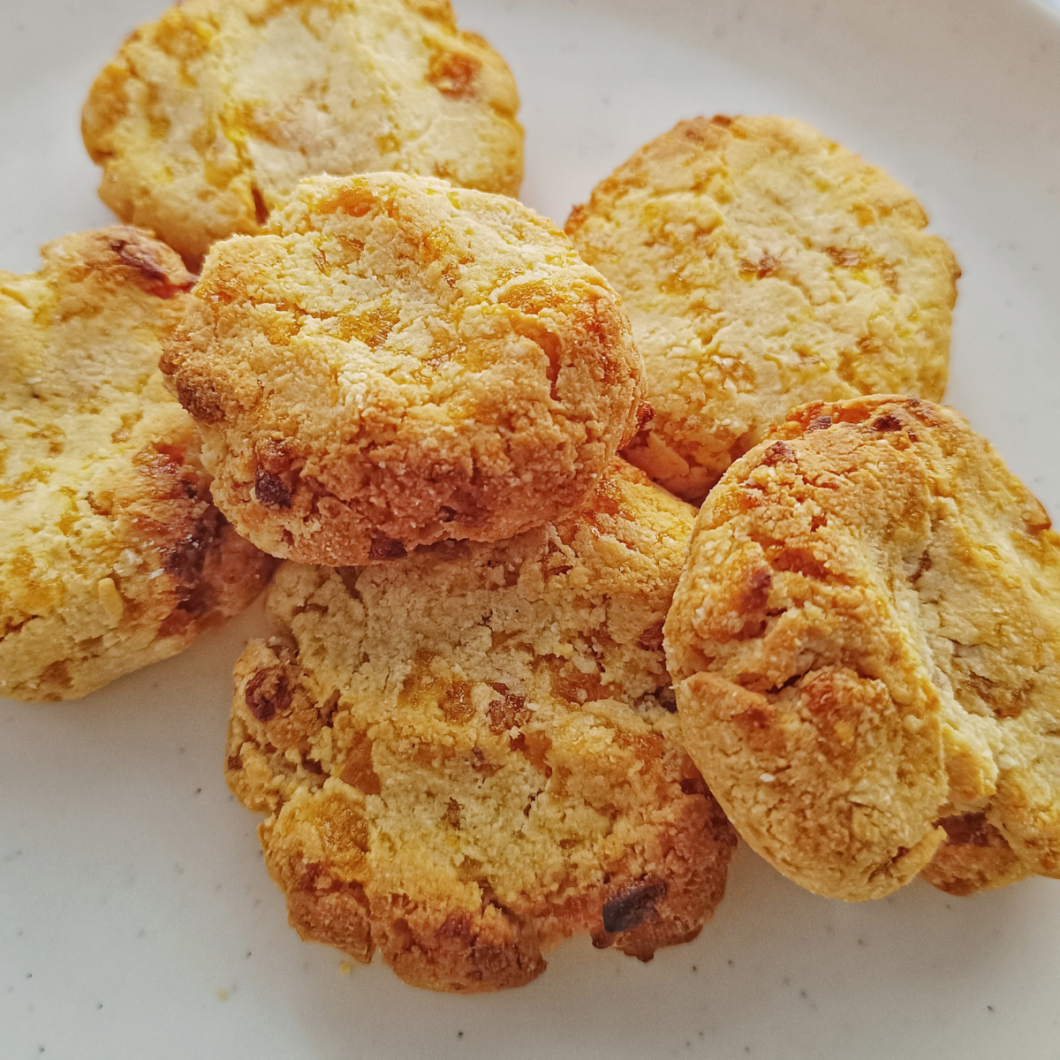 3-Ingredient Apricot Almond Cookies