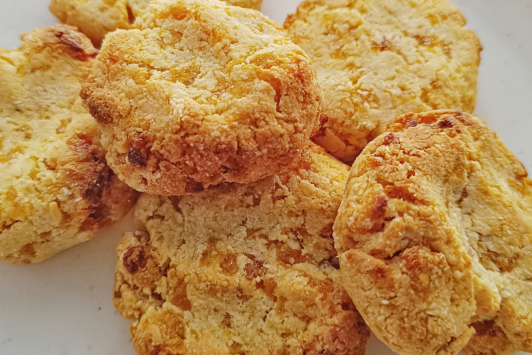 3-Ingredient Apricot Almond Cookies