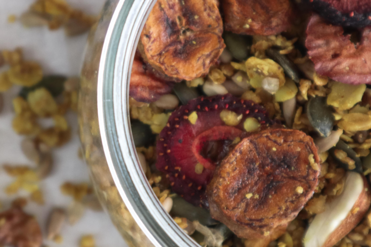 trail mix recipe with dehydrated fruit