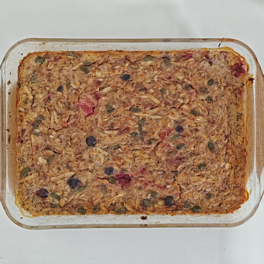 Healthy Baked Oats with Dates, Seeds & Berries (No Added Sugar)