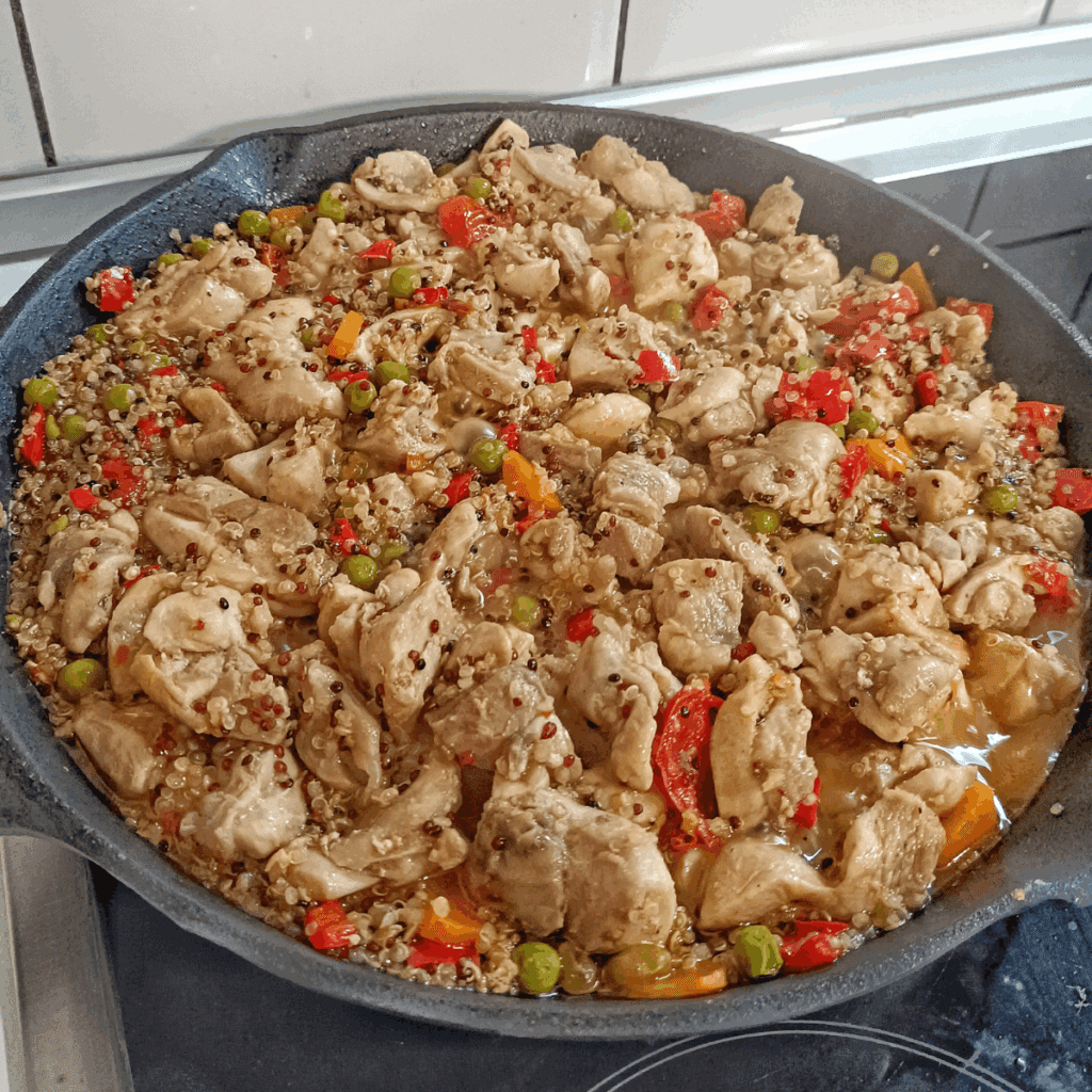 One-Pan Quinoa with Chicken and Vegetables