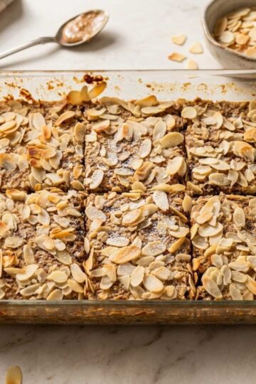 almond croissant baked oats